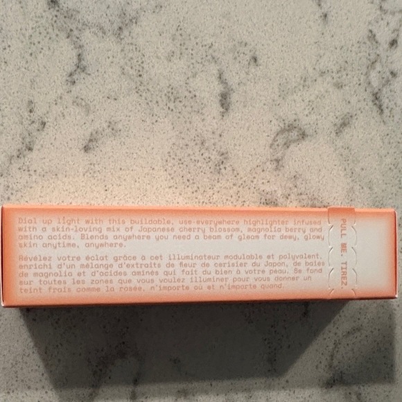 Bite Beauty Hey Hi Halo Liquid Highlighter‎ - Soft Peach - Picture 5 of 5